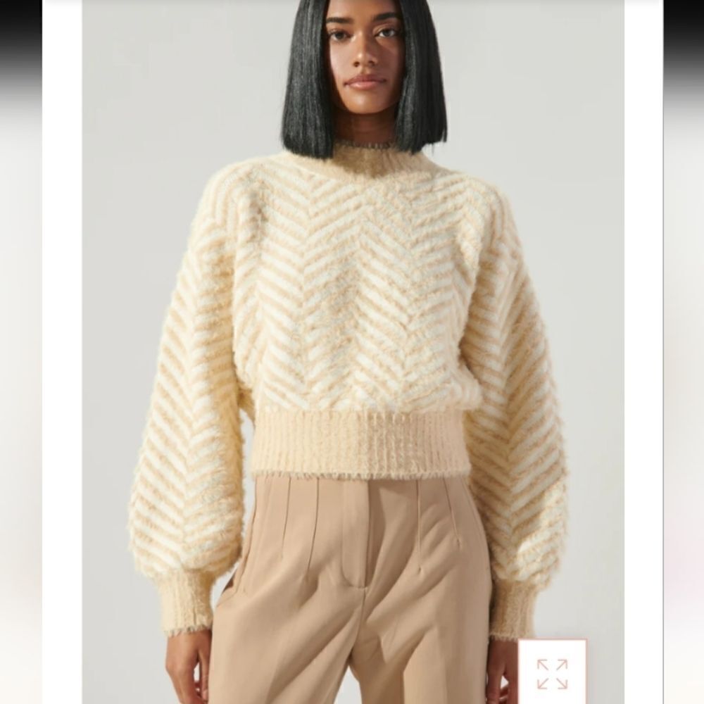 Sugar Lips cream/tan scoop neck drop shoulder eyelash knit chevron print sweater